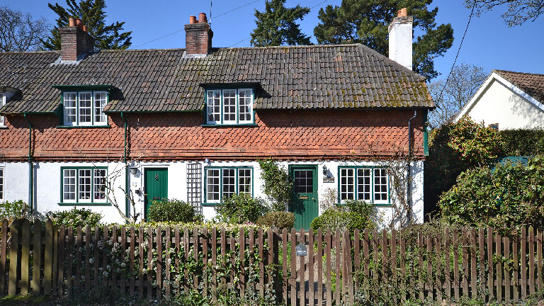 Oak-Tree-Cottage-Burley