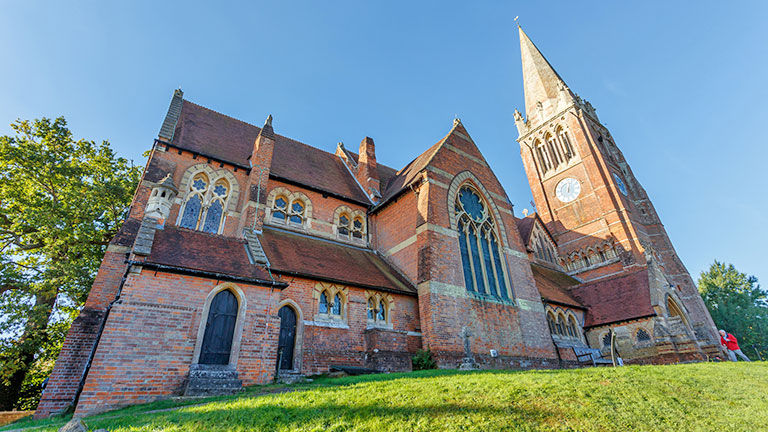 lyndhurst-church